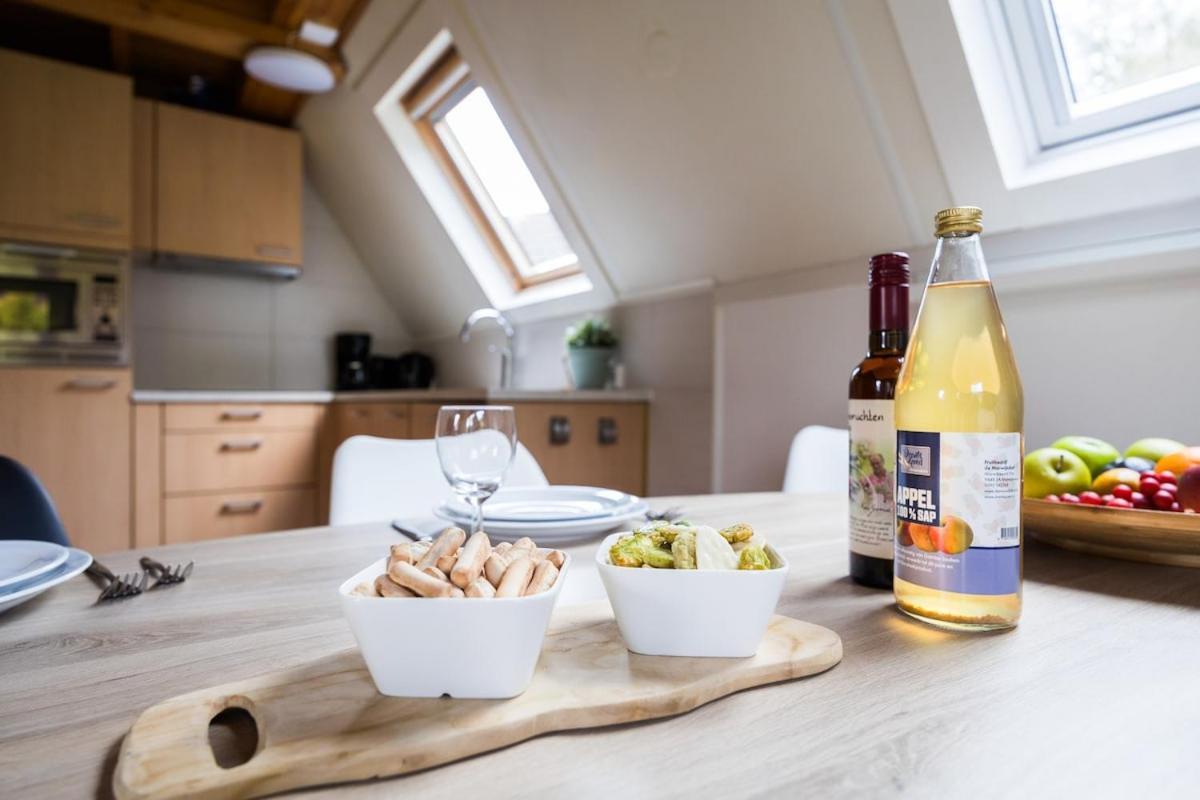 Kleine Zanglijster I Prachtig Huisje Nabij Bosrand Zwiggelte Esterno foto