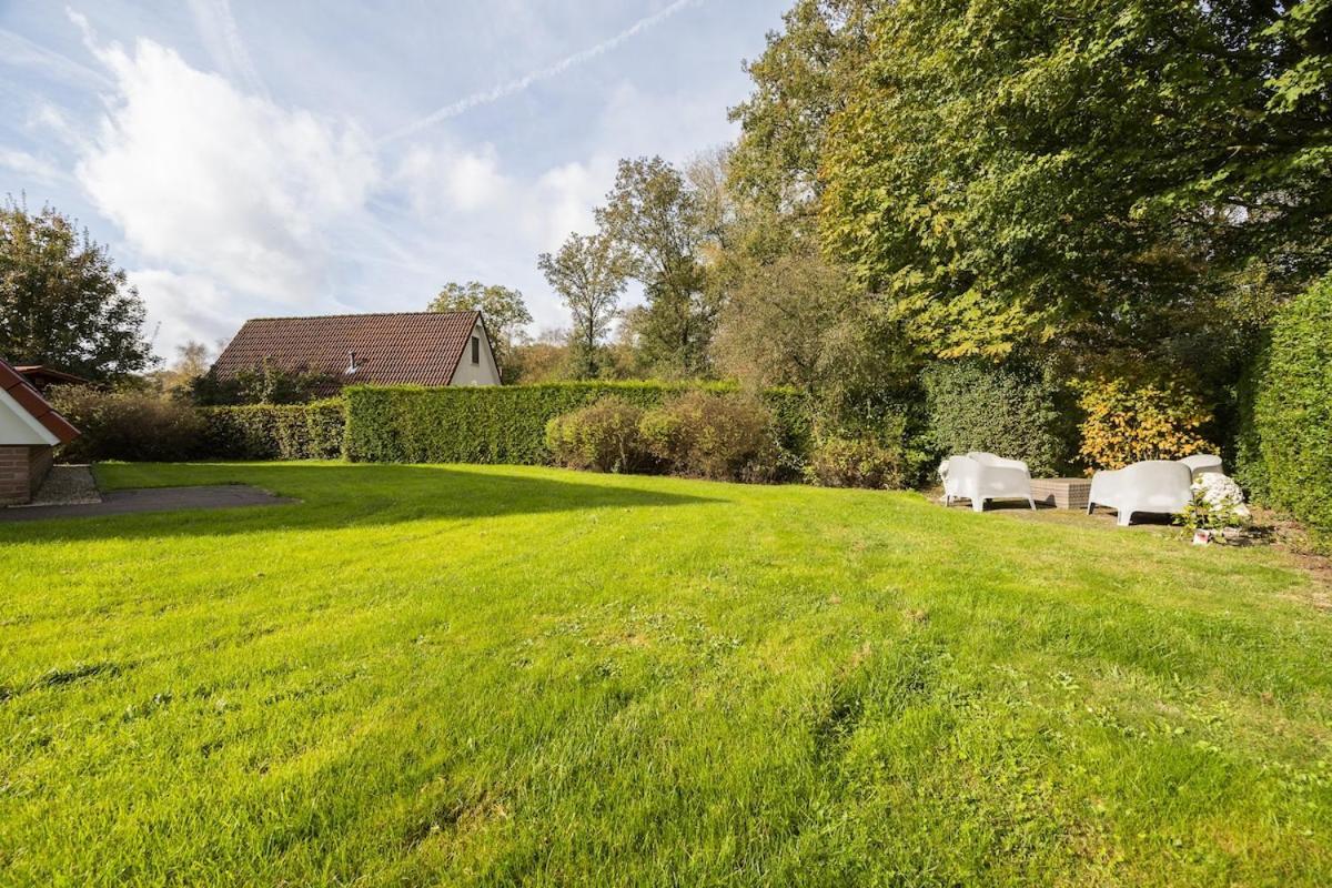 Kleine Zanglijster I Prachtig Huisje Nabij Bosrand Zwiggelte Esterno foto